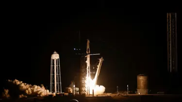 Space X, Uluslararası Uzay İstasyonu'na 4 astronot gönderdi