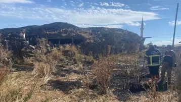 Kars’ta metruk binada yangın çıktı