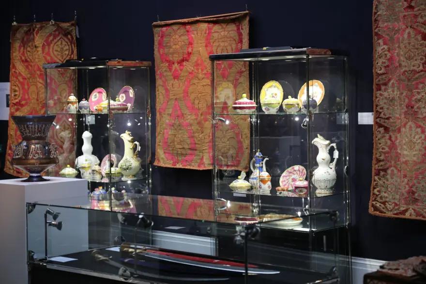 İngiltere'de satışa sunulacak Kanuni Sultan Süleyman portresinden ayrıntılar 5 İngiltere'de satışa sunulacak Kanuni Sultan Süleyman portresinden ayrıntılar 5