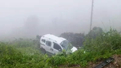 Köprülü kavşaktan düştü: 5 yaralı