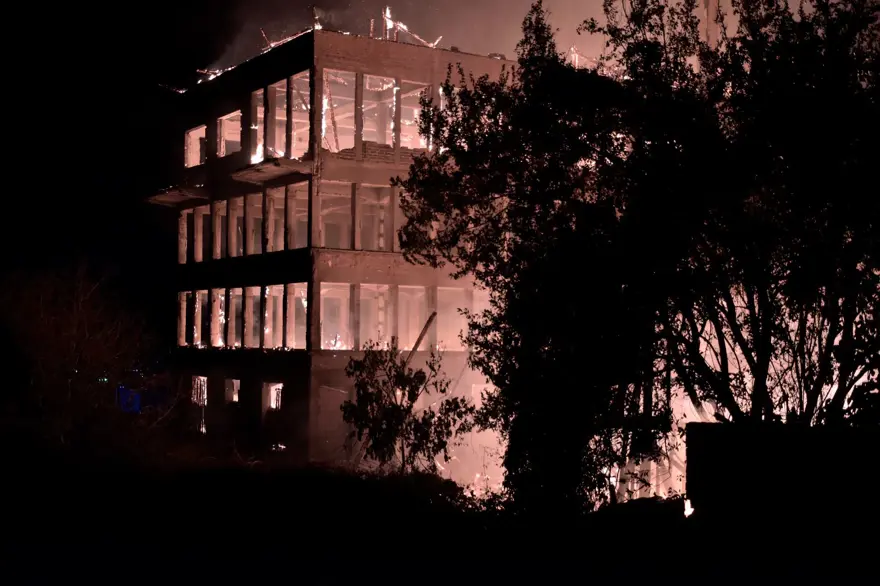 Bursa'da tarihi fabrikada korkutan yangın Bursa'da tarihi fabrikada korkutan yangın