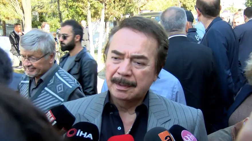 "ÇOK BÜYÜK HİZMETLER VERDİ" 10