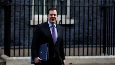 İngiliz Bakana "hız sınırını ihlal" cezası