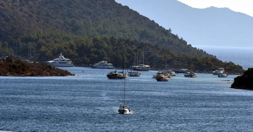 Pandemide Marmaris koylarına yatla gelenler bölge ekonomisine katkı sağlıyor 7