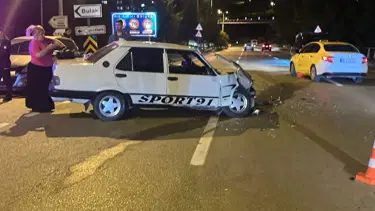 Karabük'te iki otomobilin çarpıştığı kazada 4 kişi yaralandı