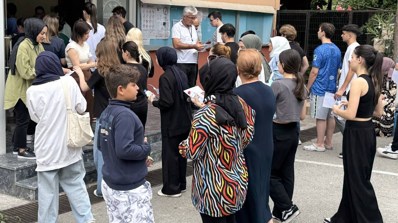 YKS'nin ilk oturumu TYT sona erdi