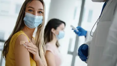 Corona virüs aşıları, piyasaya sürüldükleri ilk yıl 20 milyon hayatı kurtardı