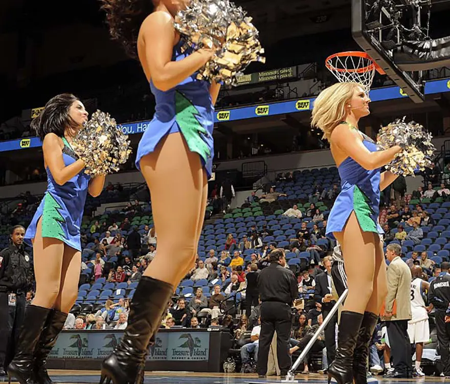Timberwolves Dancers 9