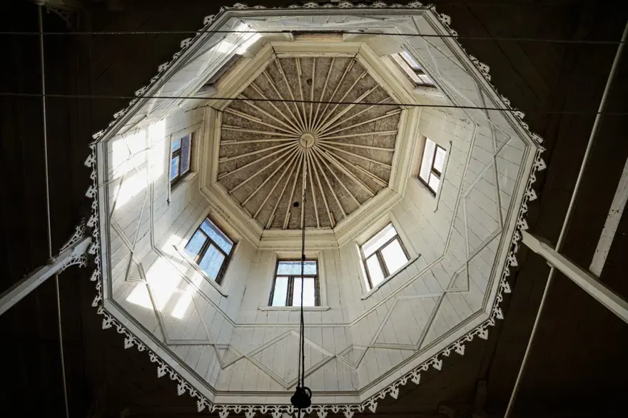 Tarihi hamam 29 milyondan satışta 18