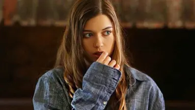 Afra Saraçoğlu: Aşk ne, onu bile bilmiyorum