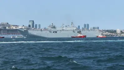 Çanakkale'den yola çıkan TCG Anadolu, İstanbul'a ulaştı