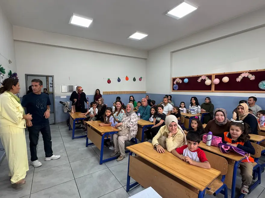 Mini mini birler okullu oldu... Uyum eğitimi başladı 