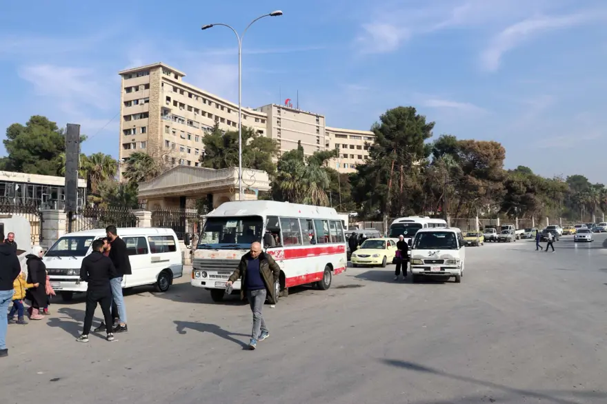 Halep’te günlük yaşam hareketlendi! Üniversitede dersler yeniden başlayacak 7