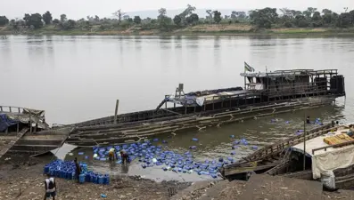 Kongo Nehri'nde tekne alabora oldu: 50 ölü