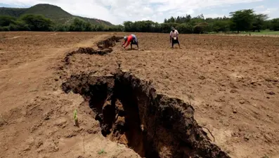 Afrika kıtası ikiye bölünüyor: Etiyopya'nın altında yeni okyanus keşfedildi
