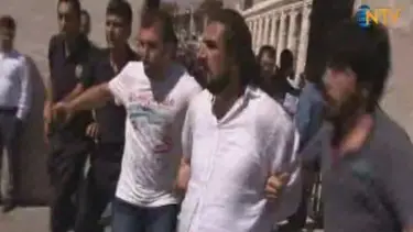 Cuma namazında saldırgan paniği