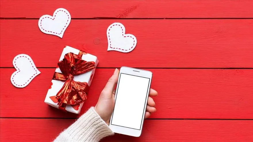 Sevgililer Günü mesajları ve 14 Şubat Sevgililer Günü'ne özel sözler: Hediye yanına Sevgililer Günü notları 3