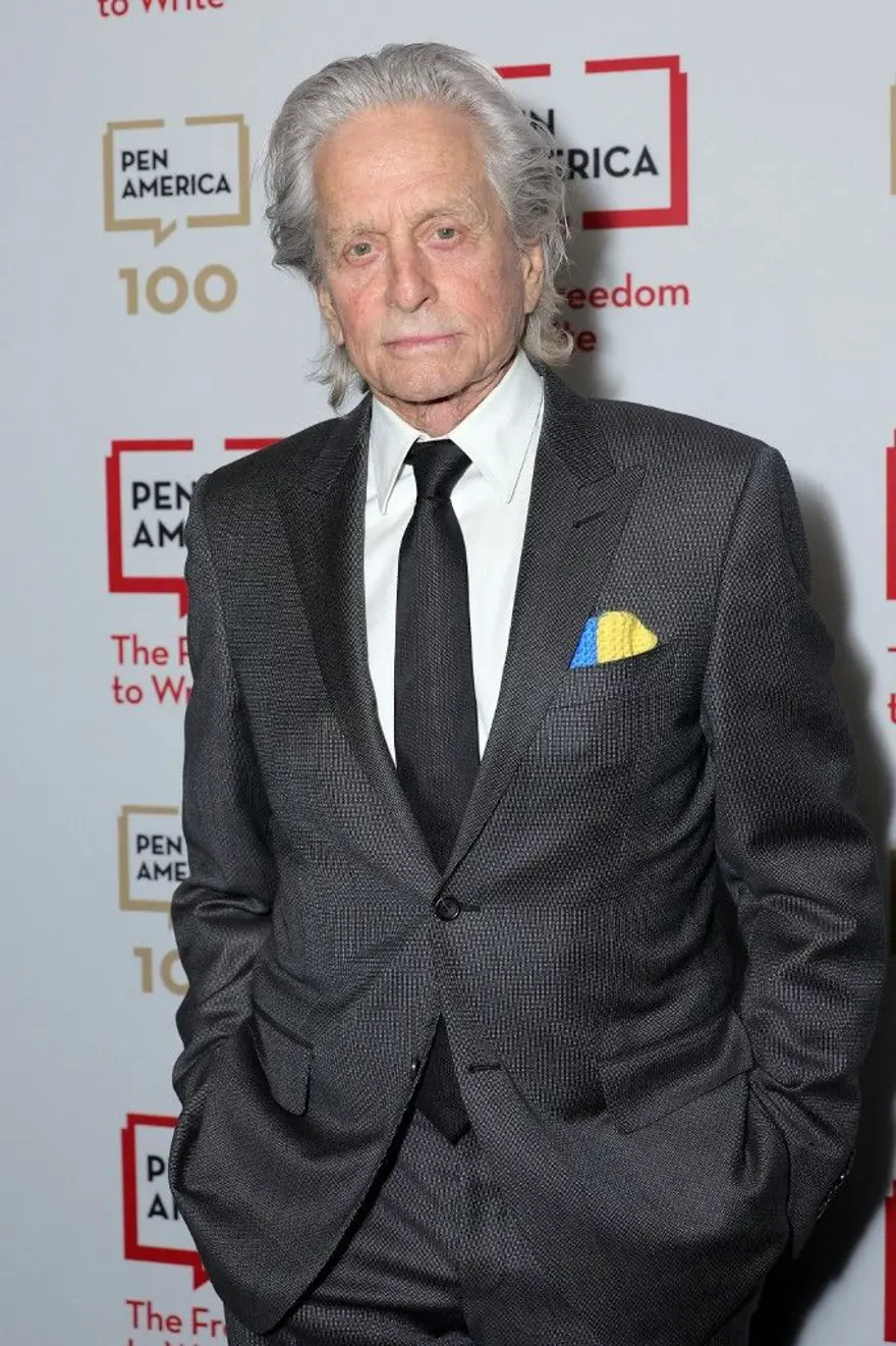 PARLAK KARİYERİ VE SİNEMAYLA OLAN İLİŞKİSİ DOLAYISIYLA ÖDÜL ALACAK 1