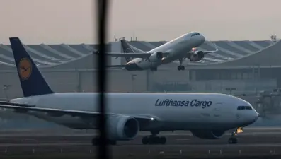 Lufthansa haftada 100 iç hat uçuşunu iptale hazırlanıyor
