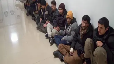 Çanakkale'de 72 düzensiz göçmen yakalandı