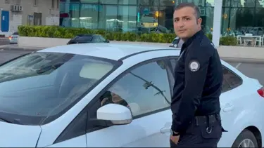 Kazaya karışan sürücünün paniği: Arabadan inmek istemedi