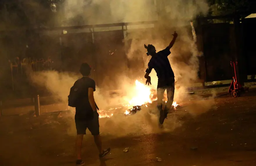 Beyrut'ta protestolar sürüyor 4