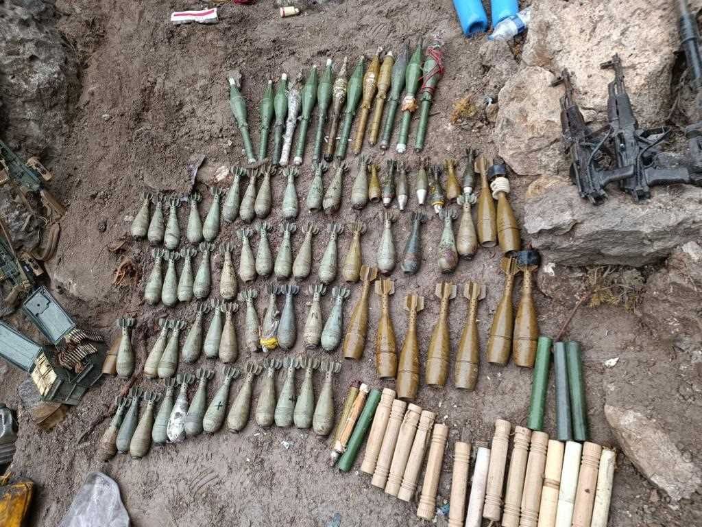 Pençe-Kilit Operasyonu'nda PKK'ya ait çok sayıda silah ve mühimmat ele geçirildi
