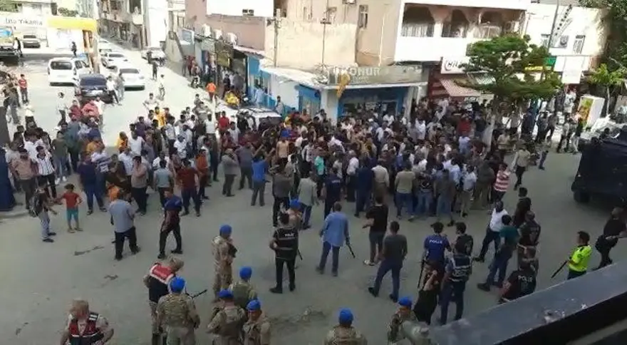 Şanlıurfa'da aşiret kavgası: 2'si polis çok sayıda yaralı var 9