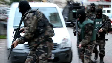 Maltepe’de operasyon: Bir evden 4 bomba çıktı