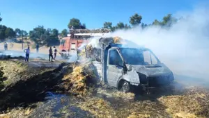 Saman yüklü kamyonet yandı: Genç çift ağır yaralı