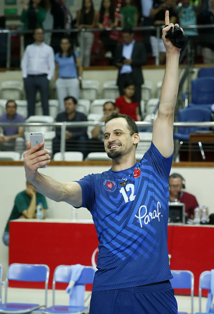 Kadınların ardından erkeklerde de özlenen tablo! 16 Kadınların ardından erkeklerde de özlenen tablo! 16