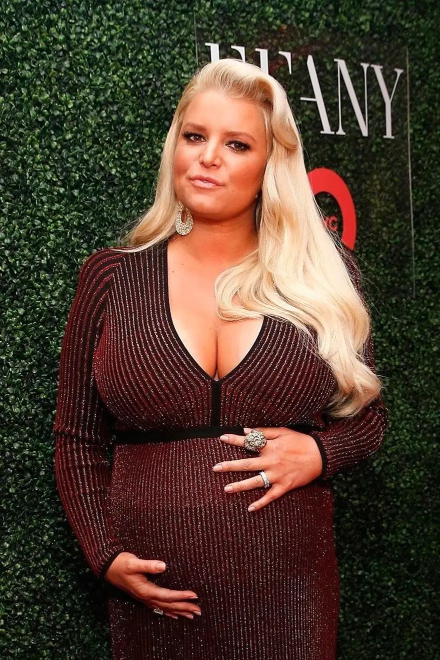 JESSICA SIMPSON 21