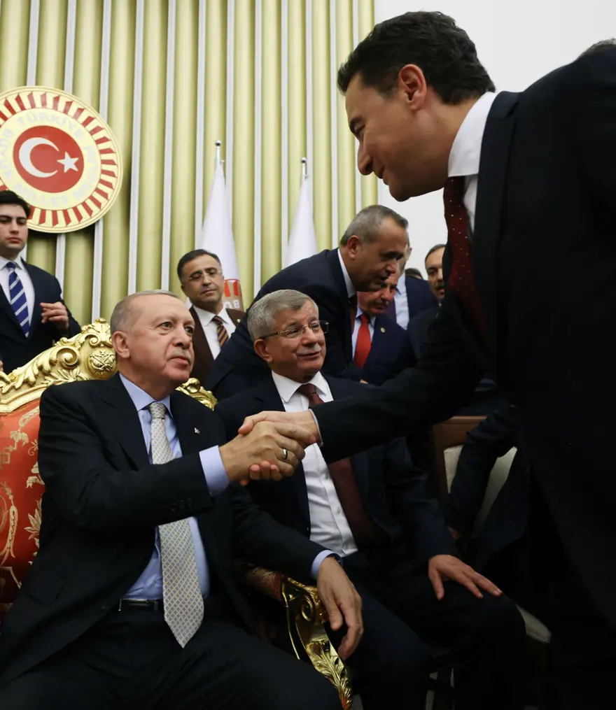 ERDOĞAN, DAVUTOĞLU VE BABACAN İLE BİR ARAYA GELDİ 4