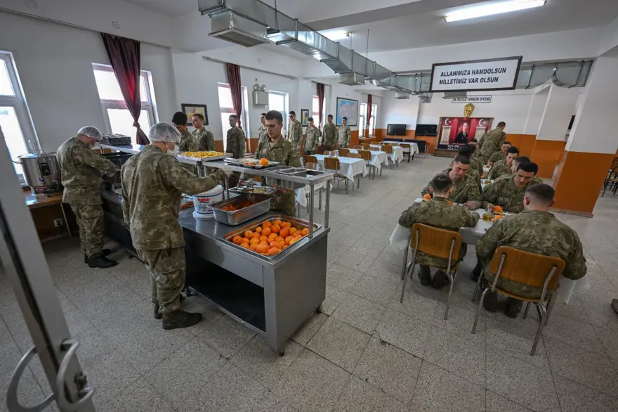 "Hudut kartalları" yeni yılı elleri tetikte karşıladı 8