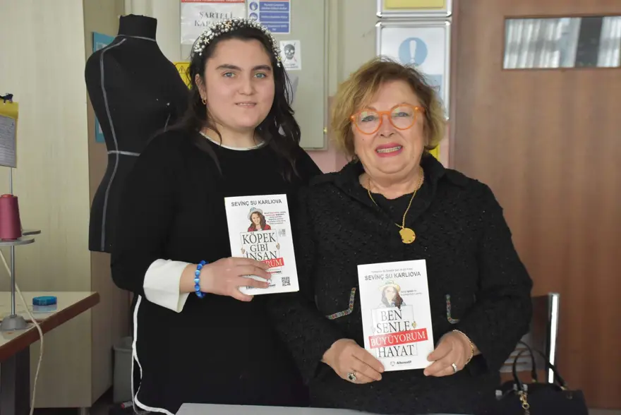 7 yaşındayken disleksi tanısı konuldu: Modacı ve yazar olma yolunda ilerliyor 