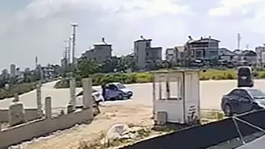 Park halindeki otomobillerden 450 bin lira çaldılar