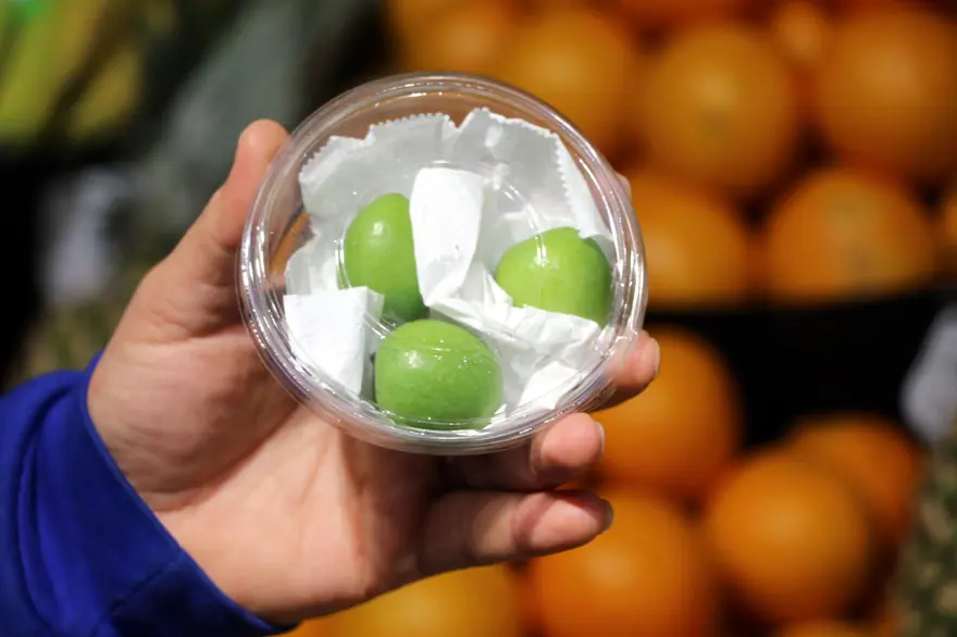 Kilosu 3 bin tanesi 53 lira | Yaz meyvesi kışın el yakıyor 7