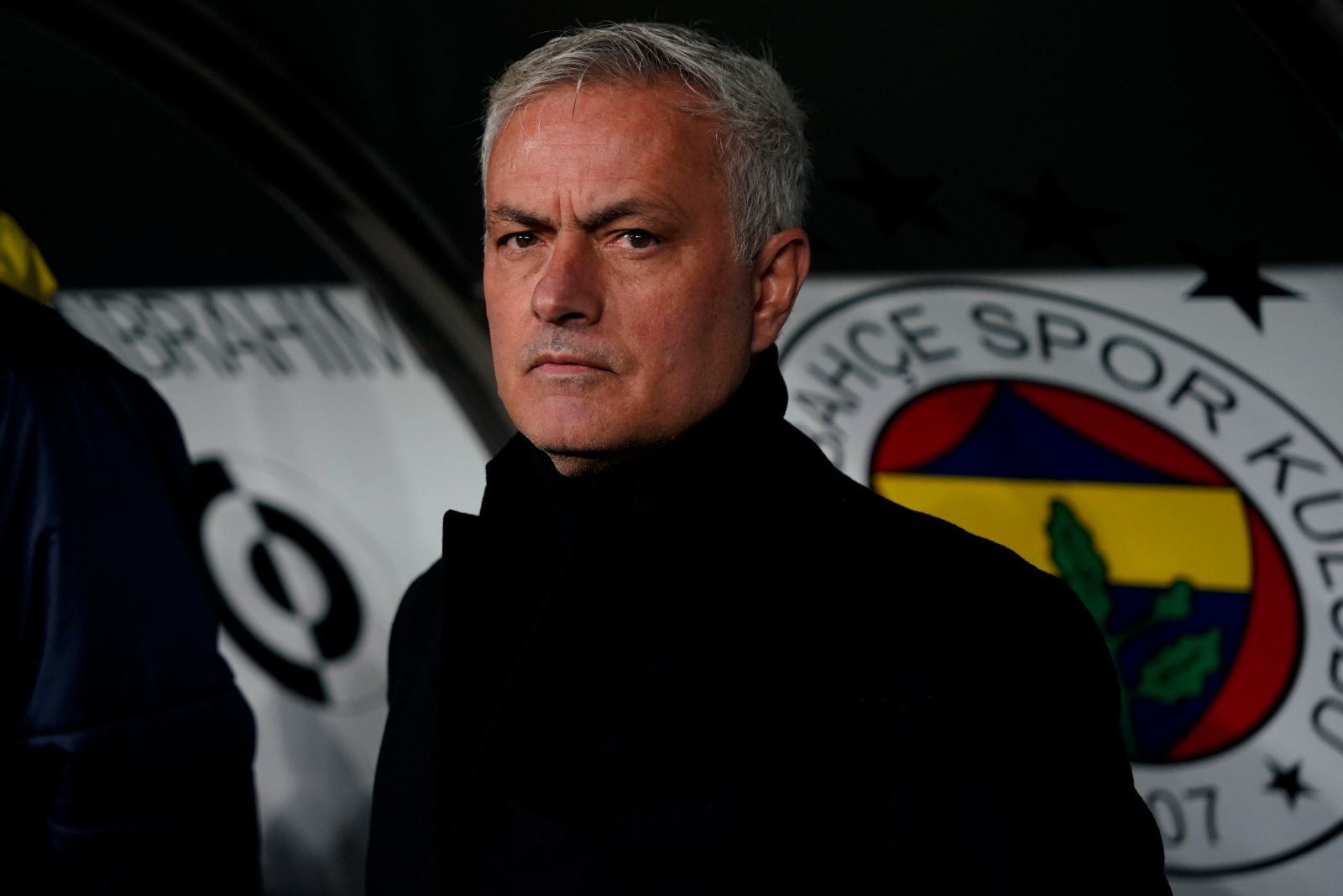 Mourinho'dan Anderlecht maçına derbi sürprizi: İlk 11'i netleştiriyor