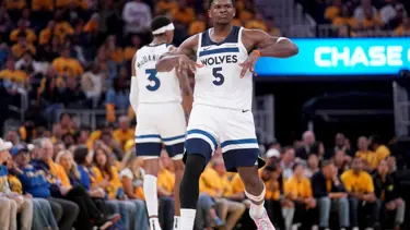 NBA'de gecenin raporu: Knicks ve Timberwolves, Celtics ve Warriors karşısında 3-1 öne geçti