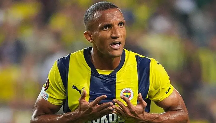 RODRIGO BECAO 15