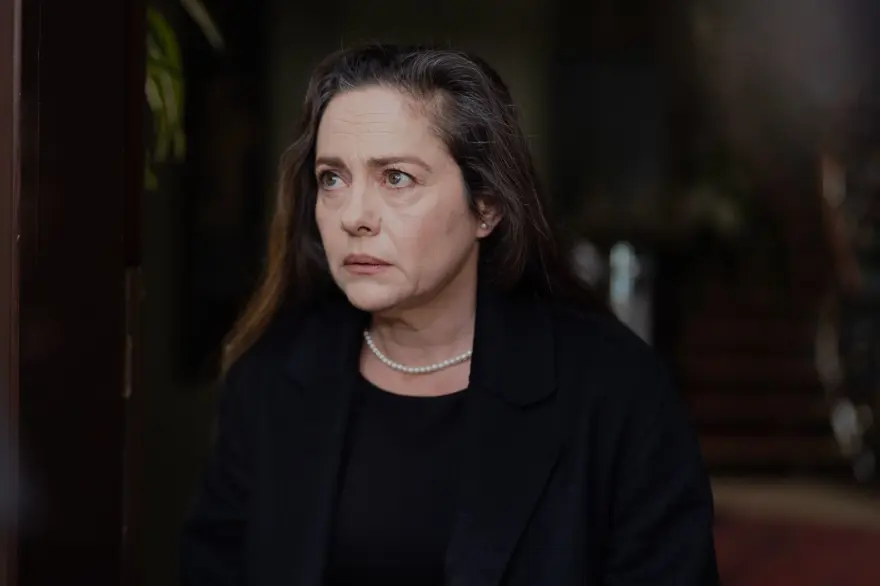 FAHRÜNNİSA DA CEMİL'İ GÖRDÜ 8