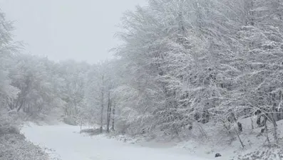 Balıkesir beyaza büründü, doğa harikası manzaralar oluştu