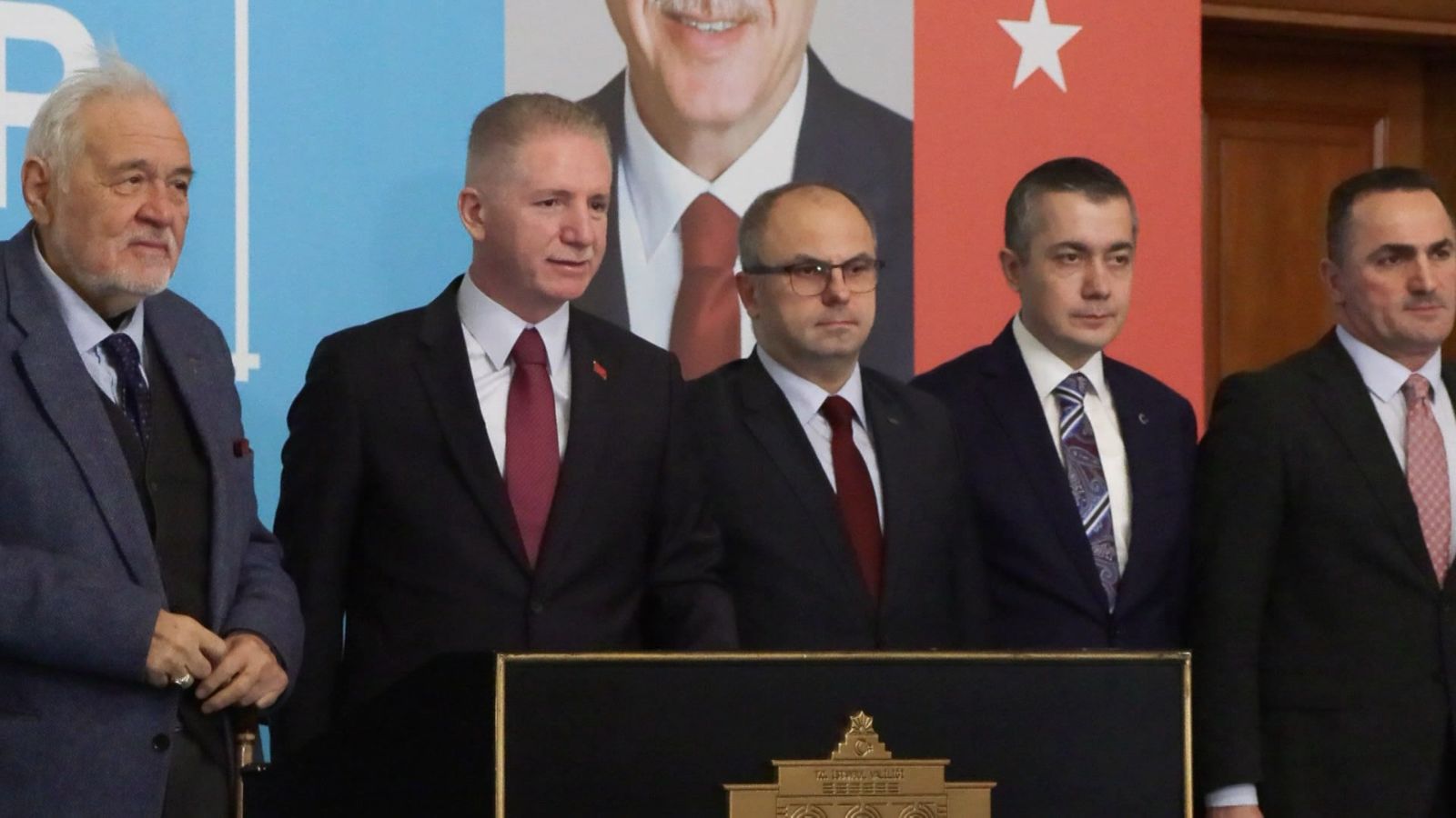 İstanbul Valisi Gül: Yaklaşık 3 yıl içinde bin eseri restore edeceğiz