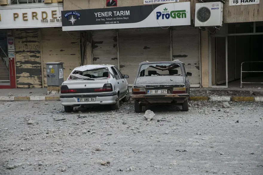 Reyhanlı ve Kilis'e roket mermileri atıldı 32