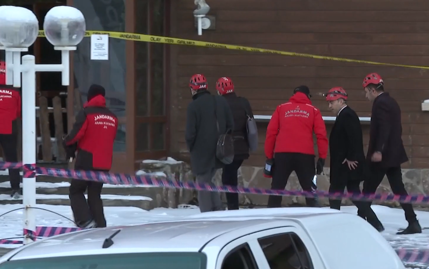 Kartalkaya'daki otel yangını faciası: Bilirkişi heyeti Grand Kartal Otel'de inceleme yaptı 5