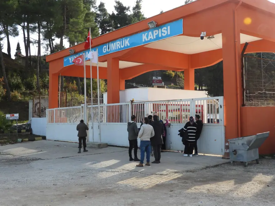 Yayladağı Hudut Kapısı 11 sene sonra yeniden açıldı 1