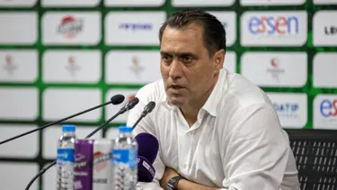 Yabancı kuralı hatası kriz getirdi: 22 gün önce gelen teknik direktör ayrıldı