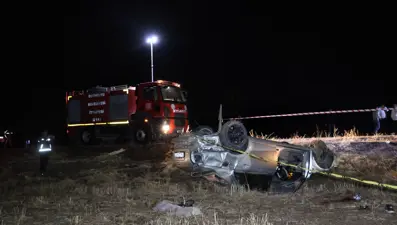 Kontrolden çıkan otomobil tarlaya uçtu: 2 ölü