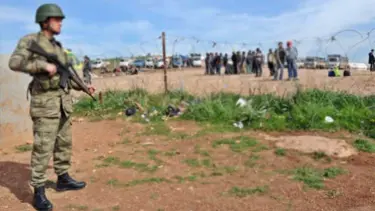 Sınırda kaçakçılarla çatışma