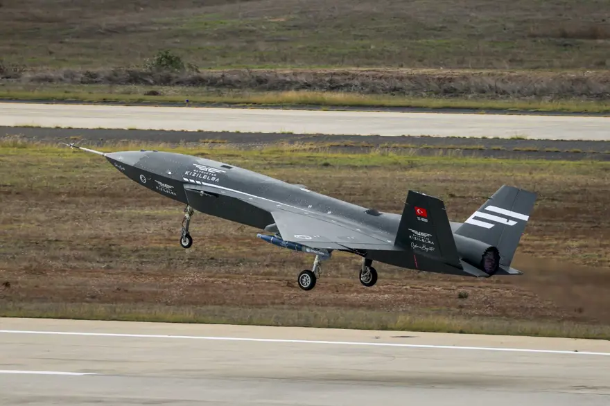 Bayraktar Kızılelma ilk atış testini tamamladı: Yerli mühimmatla tam isabet 6 Bayraktar Kızılelma ilk atış testini tamamladı: Yerli mühimmatla tam isabet 6